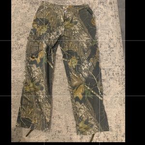 Cabela’s large camo pants